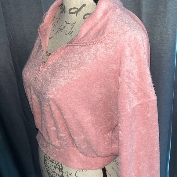 Pullover - Picture 2 of 3